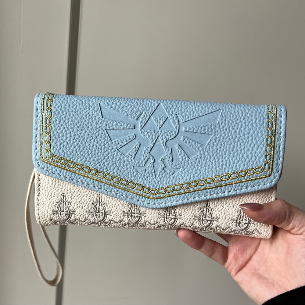Danielle Nicole Legend of Zelda Envelope Wallet Wristlet